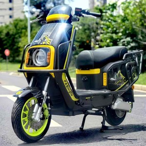 Scooter Urbano de 1000W de Súper Potencia, Motocicleta Todoterreno de Largo Alcance con 2 Neumáticos Anchos - Product Image 1