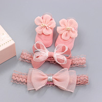 Vente chaude fantaisie cadeaux boîte Pack dentelle fleur arcs couronne princesse anti-dérapant bébé chaussettes bandeau ensemble 2024 nouveau-né bébé cadeau ensemble
