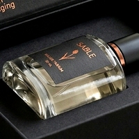 Boîte à parfum rigide de luxe personnalisée, style livre noir magnétique, avec doublure en éponge pour l'emballage de cosmétiques et de parfums