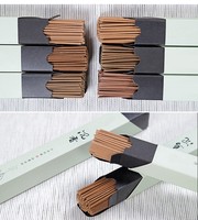 Bâtonnets d'encens traditionnels faits à la main, paquet de 60g, parfum d'ambiance oriental, encens d'agarwood, de santal et d'armoise pour la relaxation et le yoga