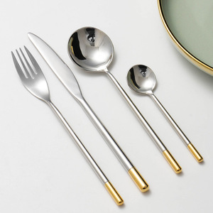 Juego de Cuchillo, Tenedor y Cuchara para Carne de Acero Inoxidable DF 304, Pulido Espejo, Chapado en Oro, Diseño Moderno Minimalista, Estilo Occidental - Product Image 1