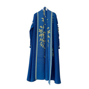 ชุดอาบายะห์ดูไบสไตล์ตะวันออกกลางใหม่ ฤดูใบไม้ผลิ-ฤดูใบไม้ร่วง 2025 ลายปั๊มร้อนที่ชายกระโปรง ดีไซน์หรูหรา สวมใส่ได้ทุกวัน ผ้ากันยับ ยืดได้สี่ทิศทาง - Product Image 5