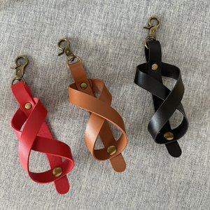 PU 가죽 스테인리스 스틸 클래식 스타일 허리 키체인, 원목 공과 컵 코디네이션 켄다마 장난감 액세서리 홀더 - Product Image 2