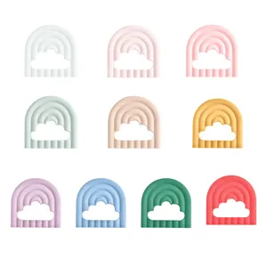 Vendita calda facile da pulire BPA Free Baby massaggiagengive giocattoli sensoriali in Silicone Rainbow Cloud Soft Infant Silicone dentizione massaggiagengive