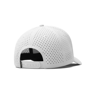 หมวกแก๊ปตาข่ายแบบกำหนดเอง OEM พร้อมโลโก้ 5 แผง ปีกโค้งเล็กน้อย แบบ Snapback ป้ายยางกันน้ำ หมวกกอล์ฟ - Product Image 4