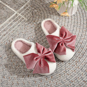 <span class=keywords><strong>ใหม่</strong></span>รองเท้าแตะผูกโบว์กำมะหยี่สีชมพูสำหรับผู้หญิงรองเท้าแตะติดโบว์ขนาดใหญ่ให้ความอบอุ่นหรูหราประดับโบว์น่ารักรองเท้าแตะใส่ในบ้านสำหรับเป็นของขวัญ<span class=keywords><strong>วัน</strong></span>วาเลนไทน์ - Product Image 2