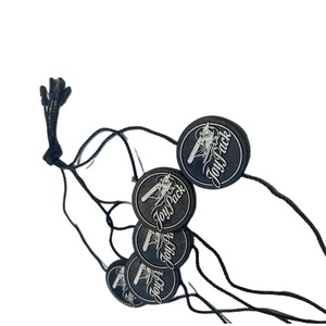 Eco Vriendelijke Goedkope <span class=keywords><strong>Custom</strong></span> Reliëf Logo Tags Labels Garmetn Kleding Plastic Seal <span class=keywords><strong>Hang</strong></span> Tags Voor Kleding - Product Image 4