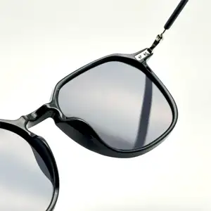 2024 panas klasik disesuaikan grosir murah hitam mode kacamata hitam merek kacamata hitam trendi