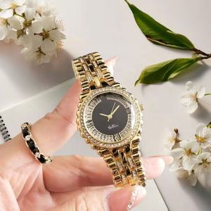 Reloj de lujo para mujer, de aleación dorada con diamantes de imitación, pulsera de acero inoxidable, esfera de cristal de cuarzo, resistente al agua, reloj de vestir - Product Image 5