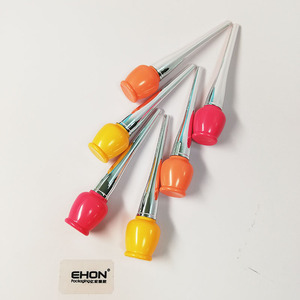 ขวดอายไลเนอร์แบบน้ำสีสันสดใส ภาชนะพลาสติกสำหรับเครื่องสำอางและขนตา ฝาสีเงินทรงยาว หลอดบรรจุภัณฑ์อายไลเนอร์แบบเปล่าทำจากพลาสติก ABS - Product Image 3