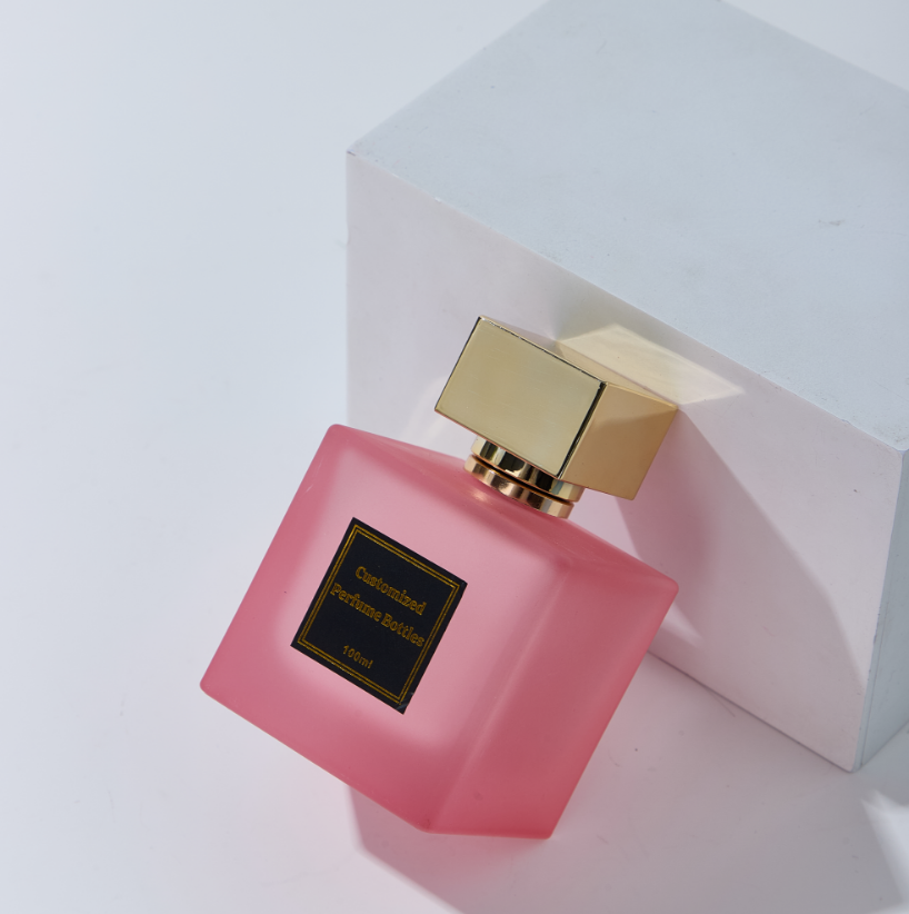 Square-Gold-Cap-Red-Mixed-