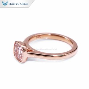 Tianyu Gems 1ct Pink Lab Diamond Ring Coussin Cut avec Lunette Setting Bijoux élégants - Product Image 5