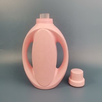 Récipient de détergent liquide à lessive vide en plastique HDPE 2L avec bouchon de couronne, emballage de bouteille de détergent liquide