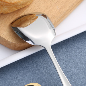 Cuillère à tête carrée en acier inoxydable 304, design à fond plat épaissi, cuillère à dessert de style chinois pour la maison et les étudiants - Product Image 2