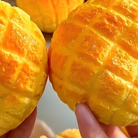 Balle anti-stress réaliste en TPR en forme de pain ananas à rebond lent, jouet sensoriel pour soulager le stress, à partir de 14 ans