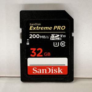 Extreme PRO U3 V30 es Apto para Cámaras 4K, Tarjetas SD de Alta Velocidad de 10 Niveles y Tarjetas de Almacenamiento de Plástico para Cámaras - Product Image 1