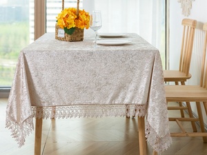 Nappes de table rectangulaires en velours doux et luxueux de couleur champagne - Product Image 3