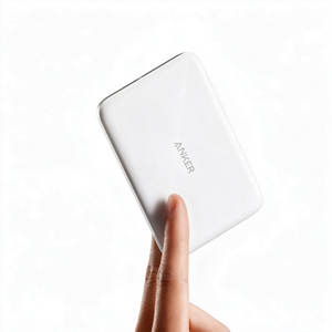 Anker Ultra Slim A1665 พาวเวอร์แบงค์แม่เหล็ก 5000mAh 7.5W ชาร์จไร้สาย 20W ชาร์จเร็วแบบมีสาย ได้รับการรับรองมาตรฐาน 3C เครื่องชาร์จพกพา - Product Image 2