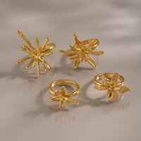 Maßgefertigter 18K PVD-beschichteter 316L Edelstahl Blumenring 3D-geschnitzter Mehrschichtiger Lilien-Orchideen-Ring Antiallergisch Vintage Gold