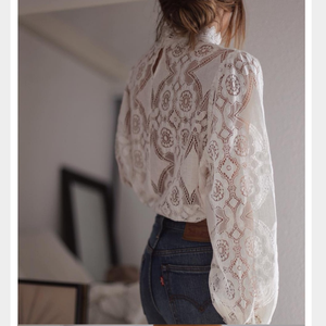 Chemisier Élégant Vintage en Dentelle Femme, Manches Lanterne Évidées, Col Montant, Hauts Féminins Chic - Product Image 4