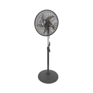Ventilador de Pedestal de 3 Velocidades con Control Mecánico, Motor AC, Altura Ajustable, Eficiencia Energética A+, para Uso Doméstico y Hotelero - Product Image 1