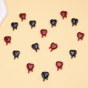 Colgante en forma de corazón con gota de sangre, joyería acrílica para hacer collares, color negro y rojo, tamaño de 18mm, accesorios DIY - Product Image 4