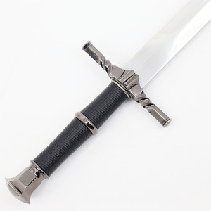Épée courte de <span class=keywords><strong>chevalier</strong></span> médiéval fantastique avec garde croisée torsadée pour les âges 5-14 ans, unisexe - Product Image 5