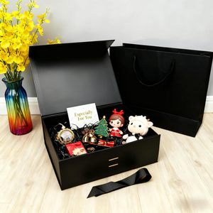 Set di <span class=keywords><strong>Scatole</strong></span> Regalo Nere con Chiusura Magnetica, Borsa, Nastro e Carta Sminuzzata per Matrimoni e San Valentino, Confezione Elegante Premium - Product Image 2