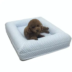 Yangyangpet散热面料特殊设计蓝色夏季矫形狗床，带额外床单