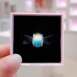 Ciondoli a filo con piume colorate Pan Family, regalo unico per feste femminili, gioielli di alta gamma, produttore all'ingrosso - Product Image 6