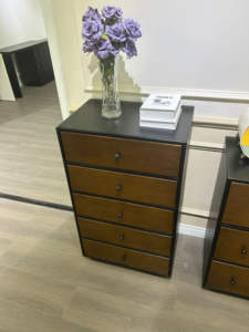 Cassettiera Moderna in Legno Massello, Mobile Contenitore con Cassetti per Camera da Letto e Soggiorno - Product Image 6