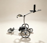 Chariot de golf électrique et télécommandé acceptant les services de personnalisation OEM ODM pour les distributeurs professionnels de golf du monde entier