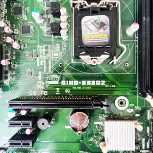 Carte mère d'occasion ADVANTECH SIMB-683G2-00A1E SIMB-683 H81 LGA 1150 Socket DDR4 16 Go de RAM - Product Image 4
