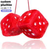 Usine OEM ODM : Jouet décoratif en peluche multicolore super doux en forme de dés pour rétroviseur de voiture et porte-clés