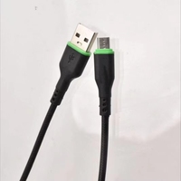 Kabel Data Ponsel Pengisian Cepat Silikon Datar Tipe-C dengan Lapisan Dua Warna Gaya Modern dan Konduktor Tembaga