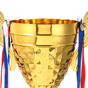 Tamaño personalizado Evento deportivo Competición Copa de trofeo de fútbol Logotipo personalizado y diseño <span class=keywords><strong>libre</strong></span> Juego de fútbol escolar Copa de trofeo de metal - Product Image 3