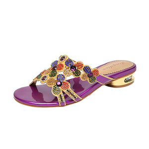 Sandales à talon bas de 3 cm Xuanhui Magnificent Posh Radiant Flower Rhinestone Crystal Open Toe Slide Microfiber Leather pour femmes - Product Image 5