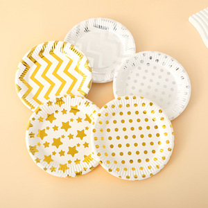 Plato de Papel Desechable Personalizado con Diseño Geométrico de Estrella de Cinco Puntas Dorada, Plato de Papel para Fiesta Personalizado - Product Image 1
