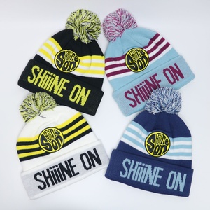 Bonnet en tricot personnalisé de haute qualité pour homme avec logo brodé, pompon et broderie 3D (motifs personnage/camouflage/nœud) pour les entreprises - Product Image 6