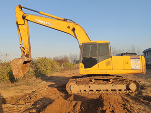 Machine de construction d'occasion Excavatrice 20 tonnes KOMATSU Pc200-7 Excavatrice KOMATSU 200 d'occasion Excavatrice KOMATSU utilisée Pc200-7 - Product Image 4