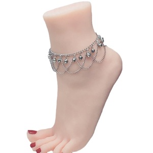 Bracelet de cheville à la mode pour femme, style bohème, avec pompon ondulé - Product Image 3