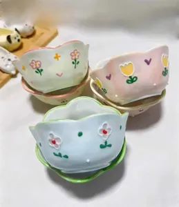Tazón de encaje en relieve pintado a mano-Taza de cinco pulgadas con Diseño Artesanal único - Product Image 5