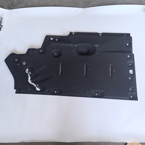 แผ่นกันกระแทกใต้ท้องรถด้านหน้าซ้าย Toyota Nx260 ปี 2022 รุ่น 5816648060 วัสดุ Gmt ป้องกัน - Product Image 4