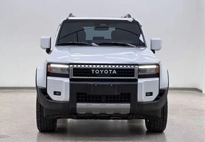 รถยนต์<span class=keywords><strong>โต</strong></span><span class=keywords><strong>โย</strong></span><span class=keywords><strong>ต้า</strong></span> แลนด์ ครุยเซอร์ ไฮบริดน้ำมัน-ไฟฟ้า ระยะทางไกล รถ SUV ขนาดกลาง-ใหญ่ 5 <span class=keywords><strong>ประตู</strong></span> 5 ที่นั่ง ปี 2015 ขับเคลื่อนสี่ล้อ รถ<span class=keywords><strong>มือ</strong></span><span class=keywords><strong>สอง</strong></span> - Product Image 4