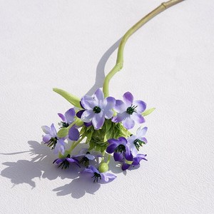 Prix d'usine – Fleurs artificielles en velours de 65 cm : Lys Cœur Sacré et Fleurs de Prunier pour la décoration intérieure de bureau et de maison - Product Image 6