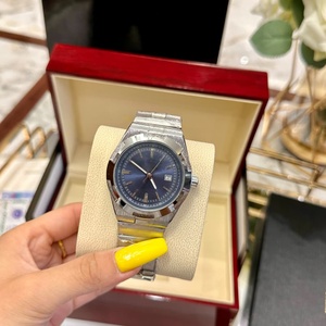 Reloj Vacherons Moderno y Elegante con Movimiento Mecánico Automático, Marcadores de Hora Luminosos, Cristal de Zafiro y Acero Inoxidable - Product Image 3