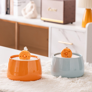 Fuente de agua de cerámica con forma de donut para gatos, bebedero eléctrico automático de escritorio - Product Image 1