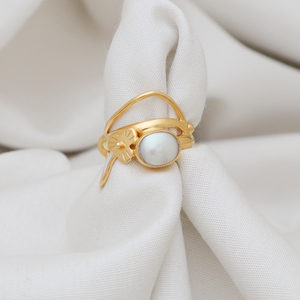 Bague en perle naturelle unisexe de style bohème faite à la main réglable classique plaqué or bijoux de déclaration pour les mariages - Product Image 3