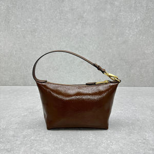 Sac à main de créateur vintage en cuir véritable pour femme avec fermeture ouverte à sangle unique et doublure en coton ciré style seau - Product Image 3