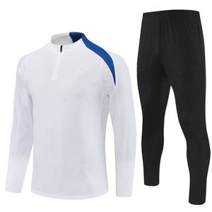 Conjunto de Entrenamiento de Fútbol con Media Cremallera, Puños y Tobillos Elásticos, Camiseta de Manga Larga, Pantalones Estilo Jogger, Personalizable con Nombre y Nombre del Club - Product Image 3